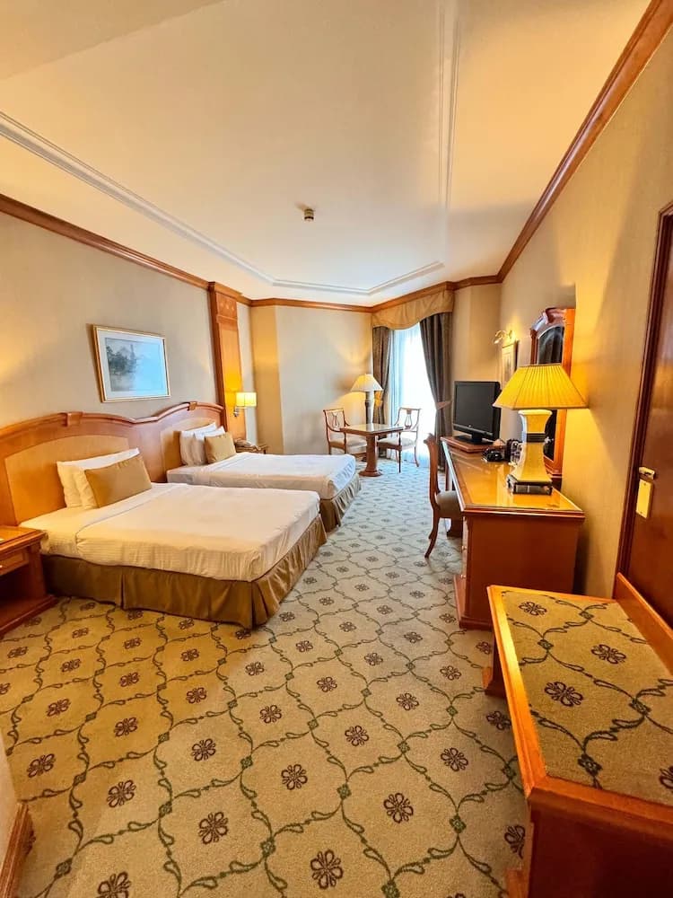 Knight Castle Hotel 5
