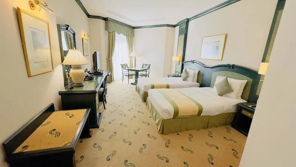 Knight Castle Hotel 3
