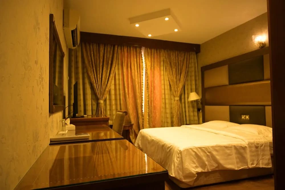 Abjad Crown Hotel 3