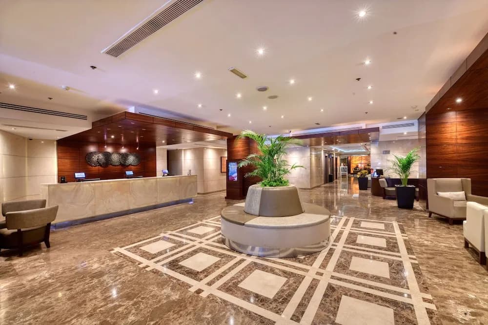Majestic City Retreat Hotel 3