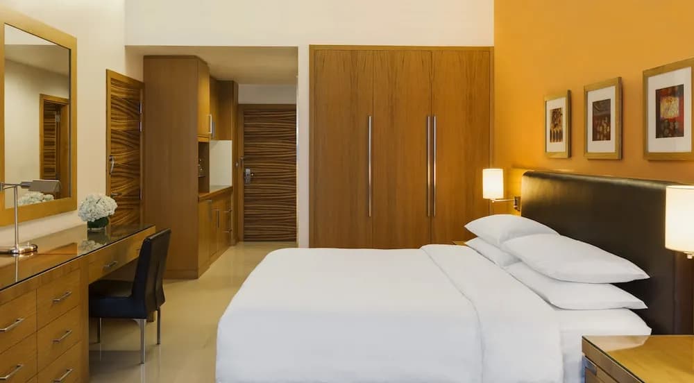 Four Points by Sheraton Bur Dubai 5