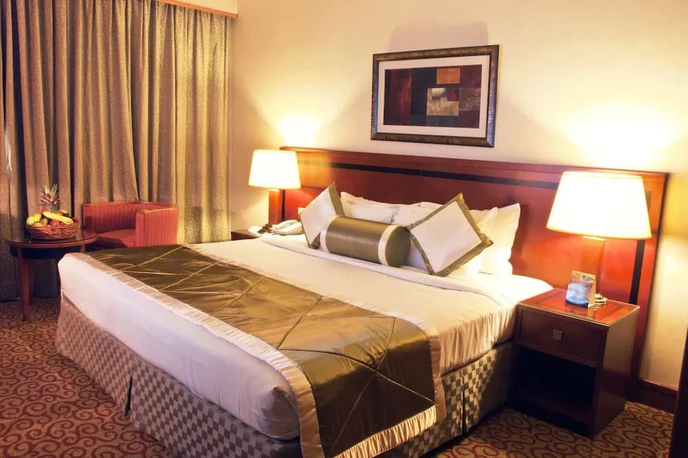 Ramee Royal Hotel 5