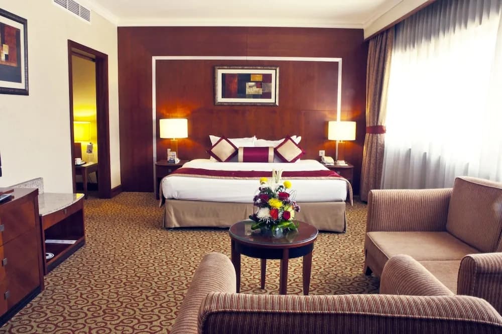 Ramee Royal Hotel 4