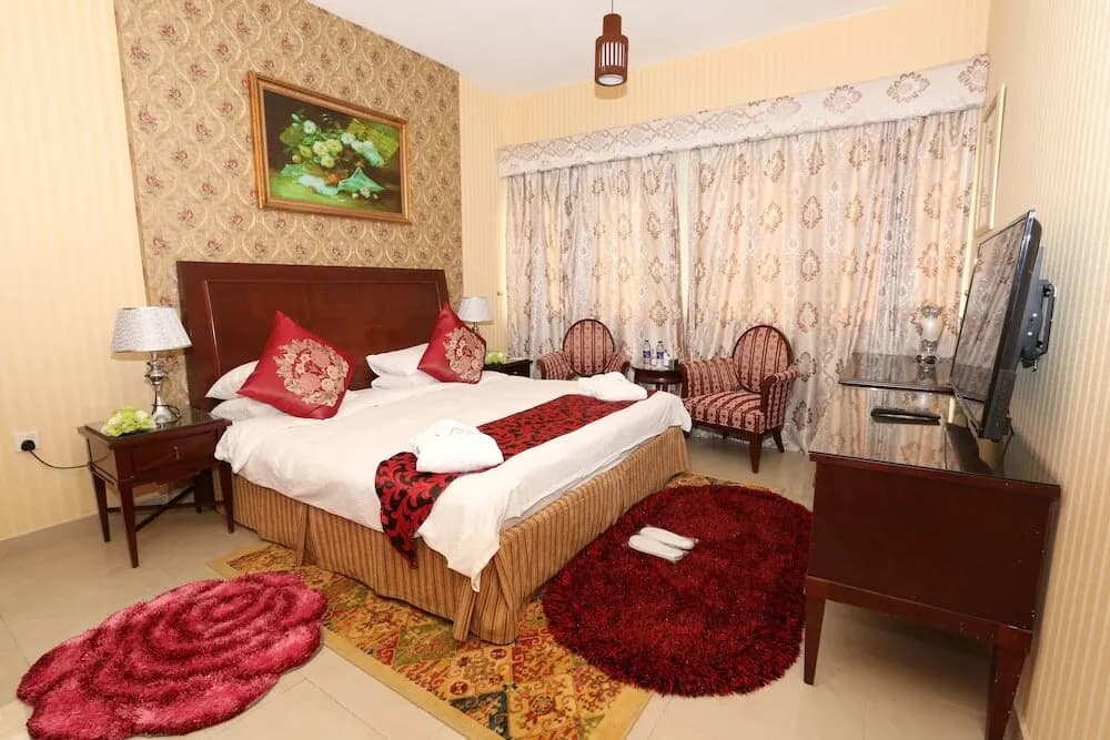 Clifton International Hotel 4
