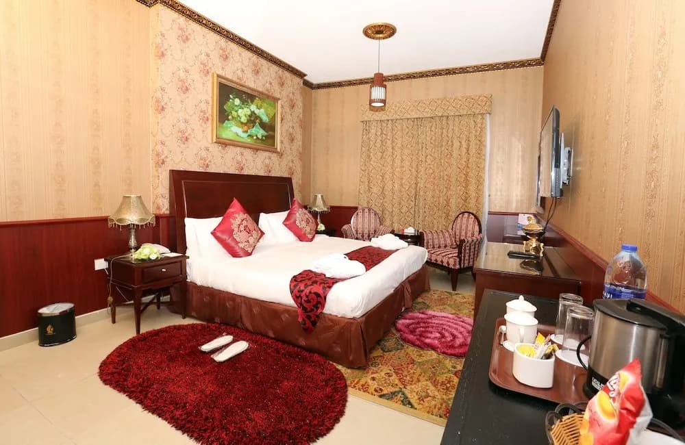 Clifton International Hotel 5