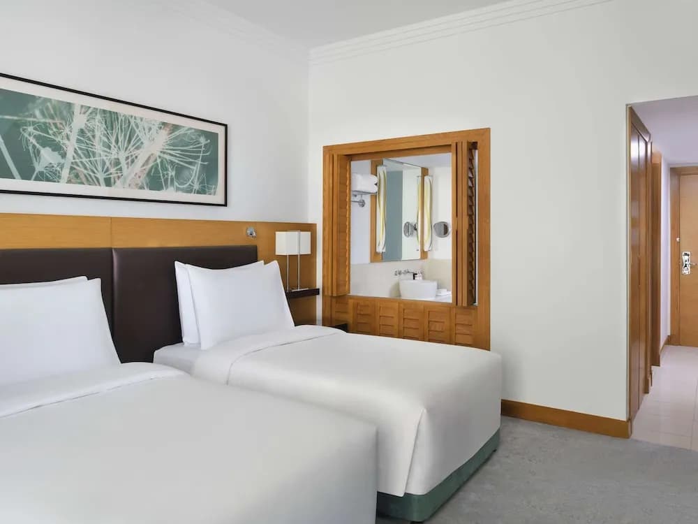 Mövenpick Hotel Jumeirah Beach 5