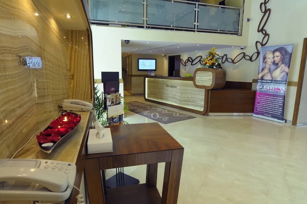 Howard Johnson by Wyndham Abu Dhabi 2