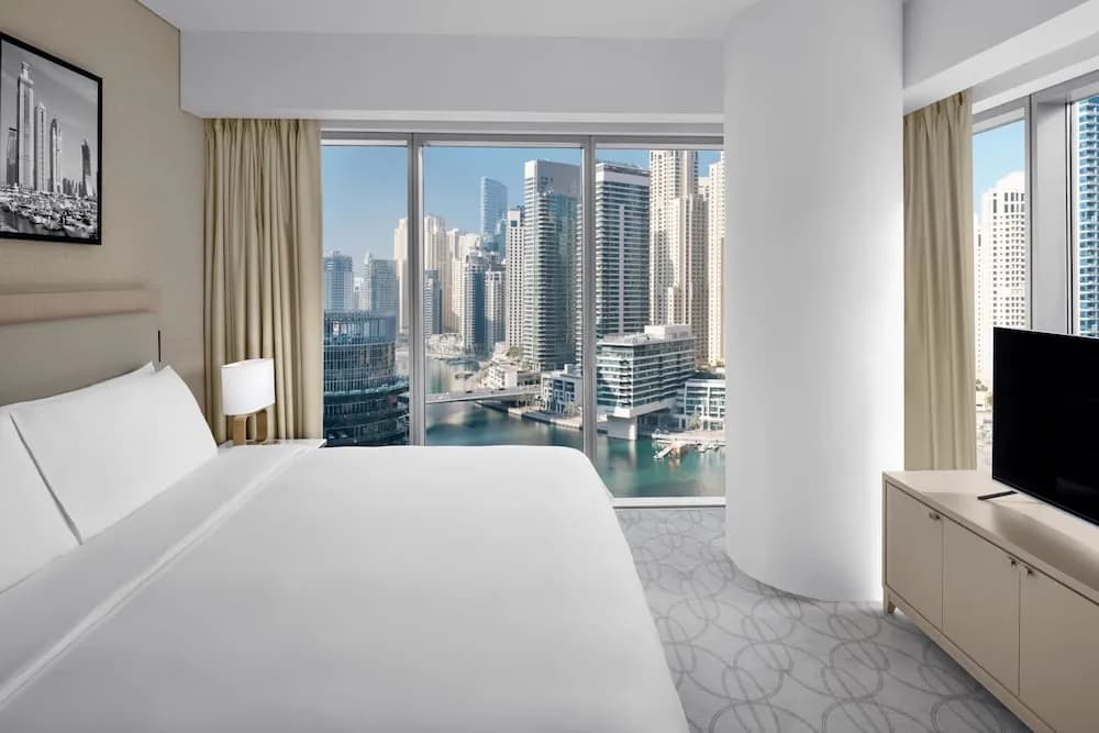 JW Marriott Hotel Marina 5