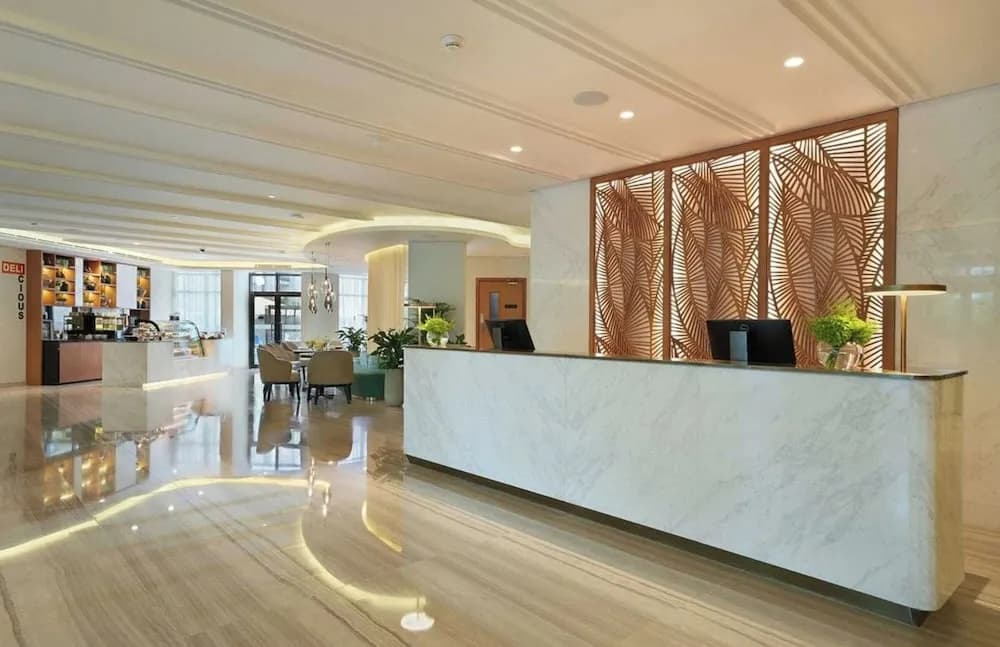 Sunday Hotel Holiday International Dubai 3