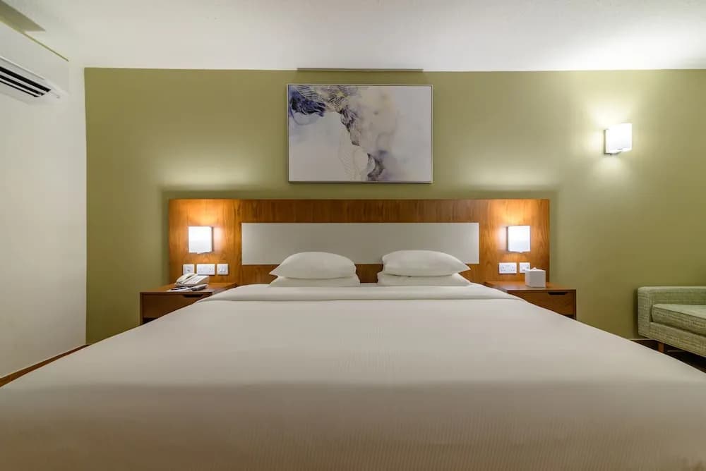Dhafra Beach Hotel 4