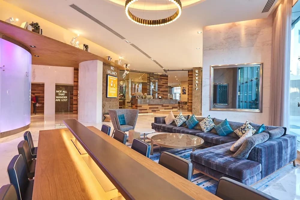 Media One Hotel 5