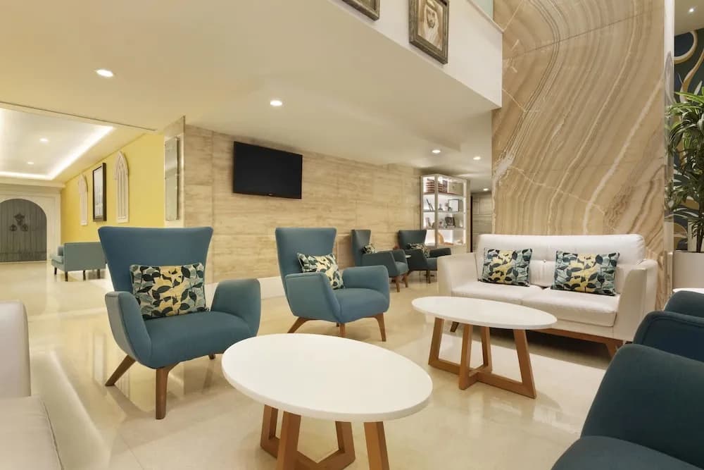 Ramada by Wyndham Downtown Dubai 5