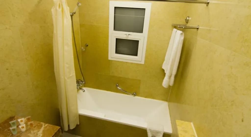 Vista City Hotel 5