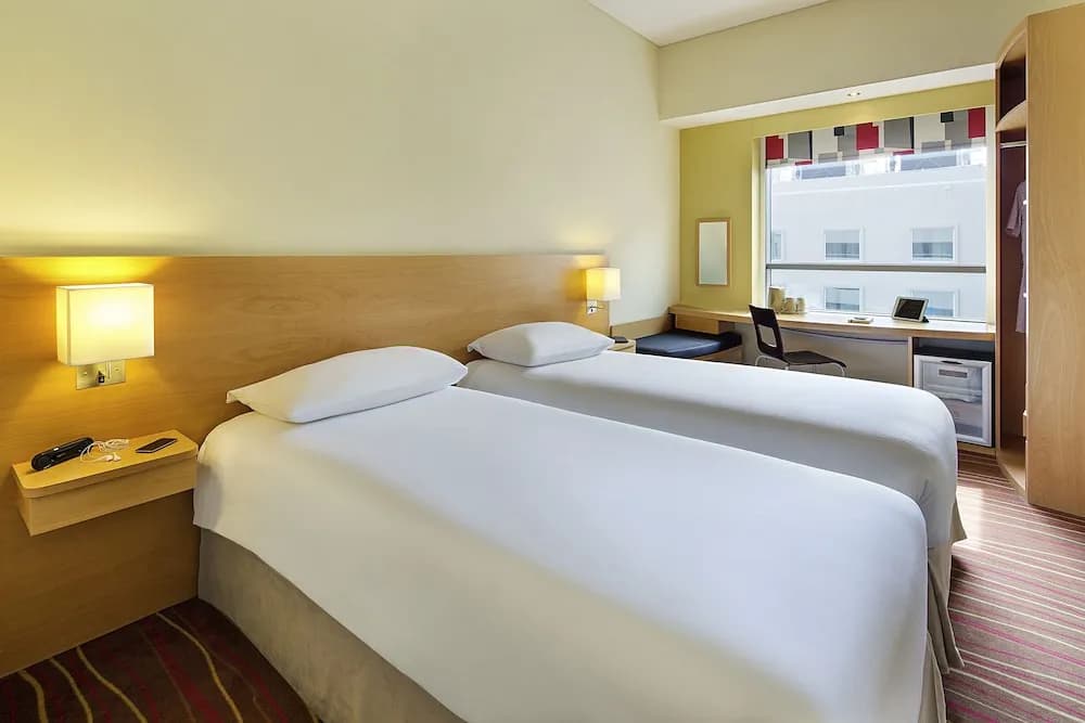 ibis Dubai Al Rigga Hotel 4