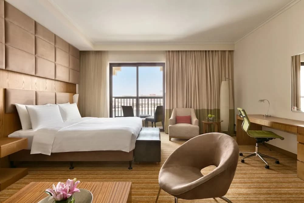 Traders Hotel Qaryat Al Beri 4