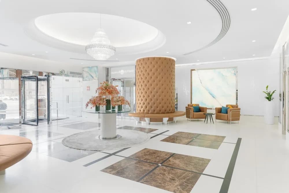 Golden Sands Hotel & Residences 3
