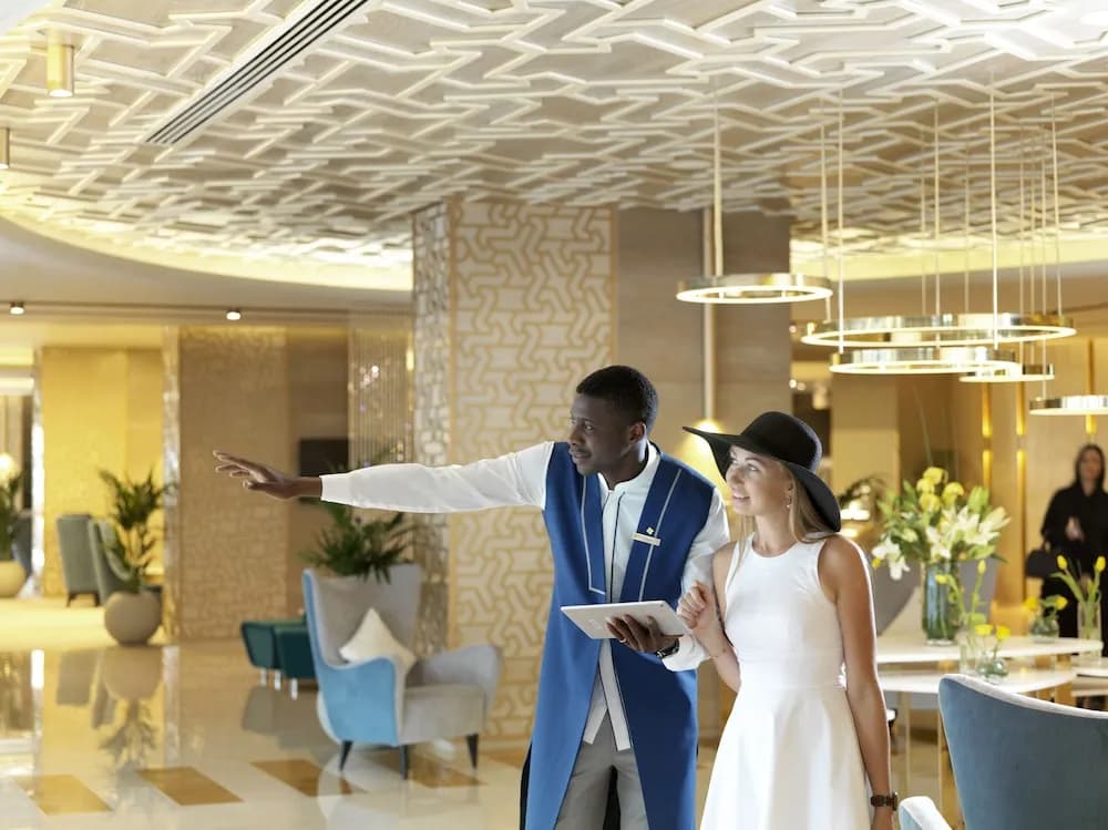 Two Seasons Hotel & Apartments 5