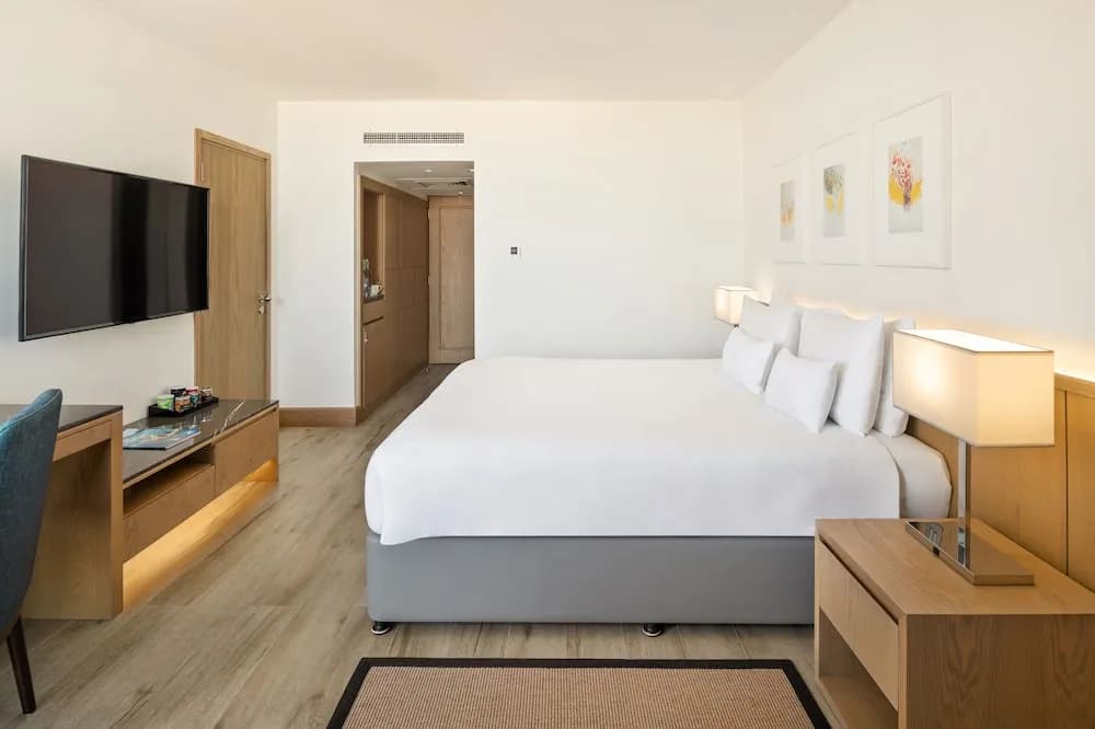 JA The Resort - JA Beach Hotel 4