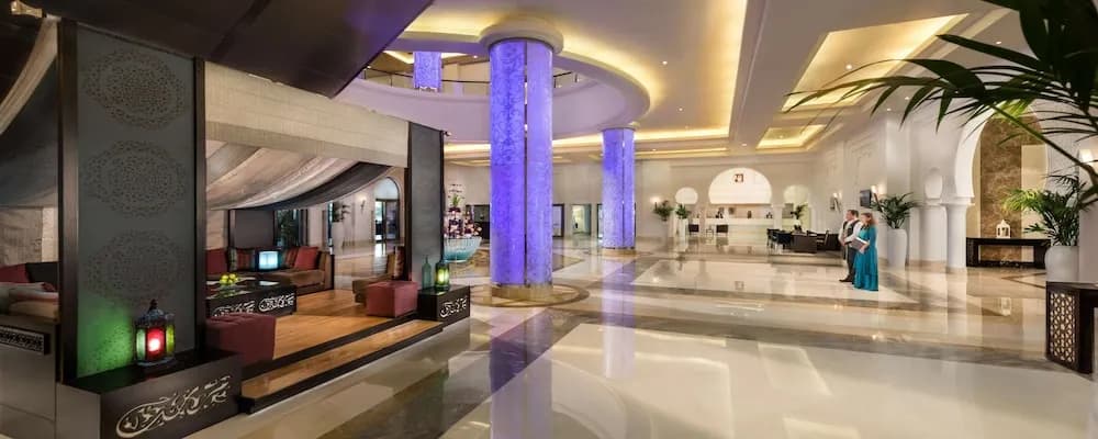 Bahi Ajman Palace Hotel 3
