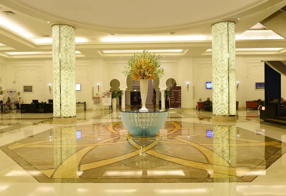 Bahi Ajman Palace Hotel 4