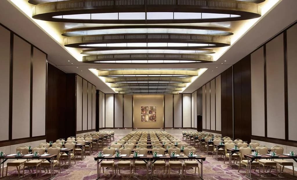 Swissôtel Al Ghurair 4