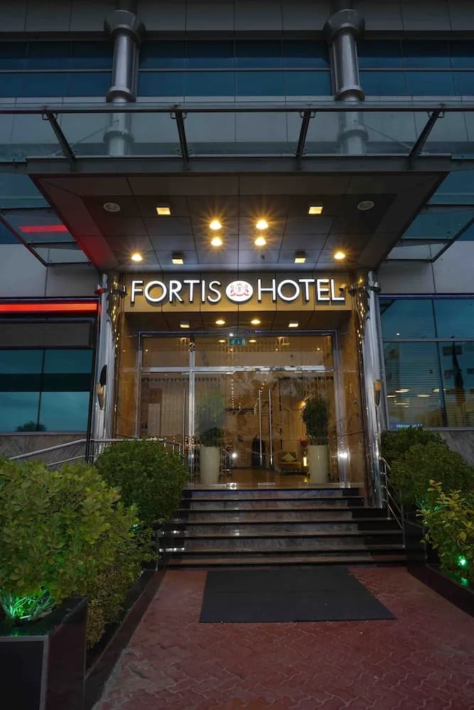 Fortis Hotel