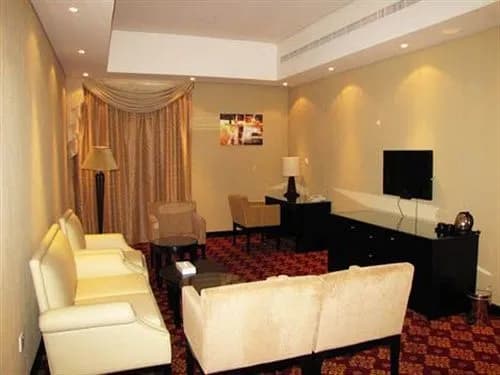 Paragon Hotel 4