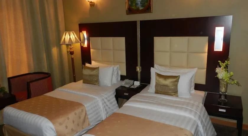 Sun & Sands Sea View Hotel 4