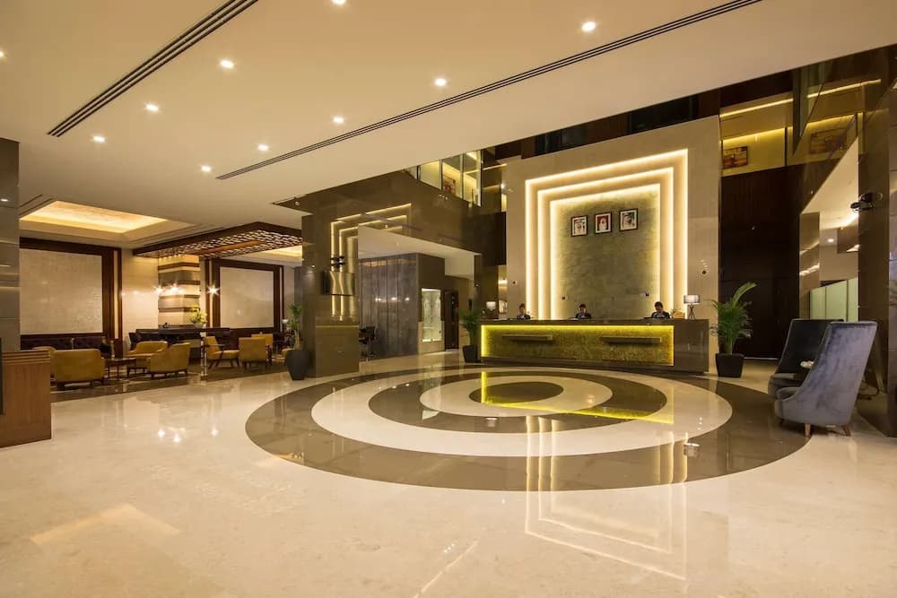 Golden Tulip Media Hotel 5