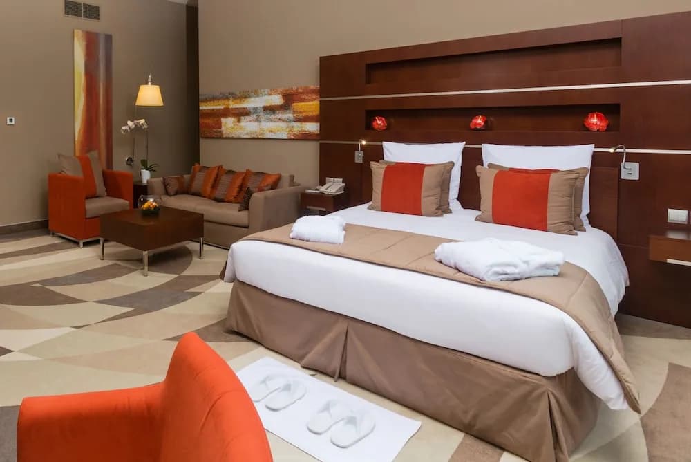 Novotel Dubai Al Barsha 4