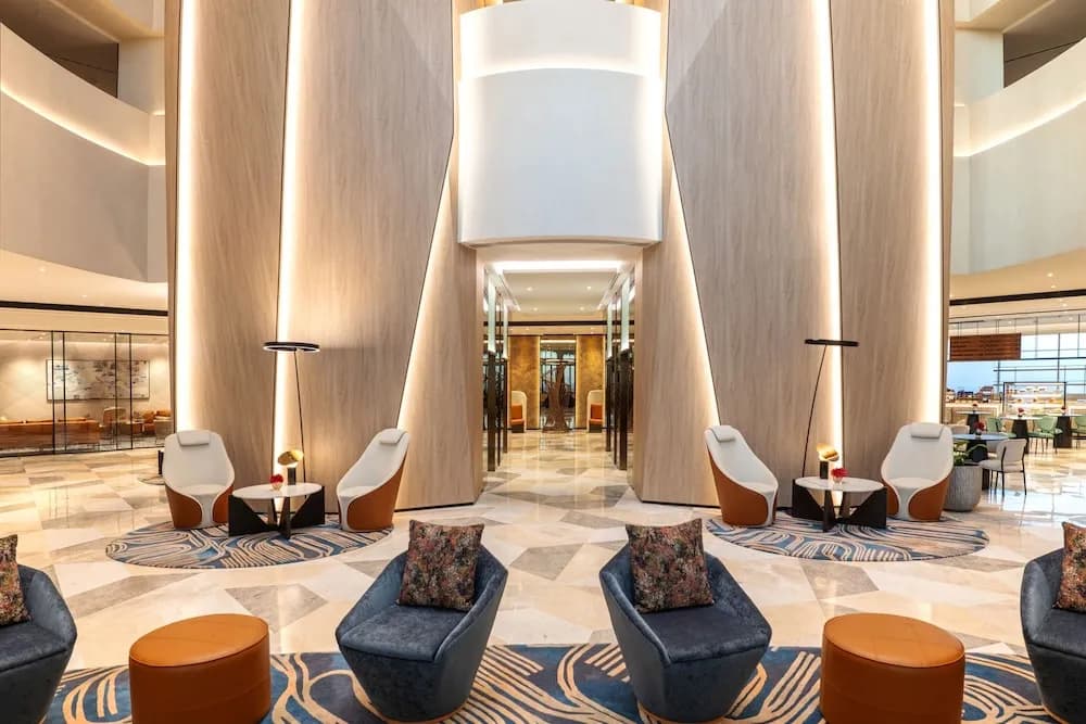 Sheraton Mall of the Emirates Hotel, Dubai 4