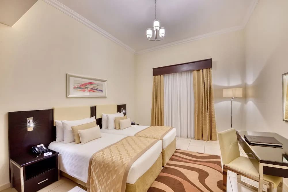 Pearl Marina Hotel Apartments 5
