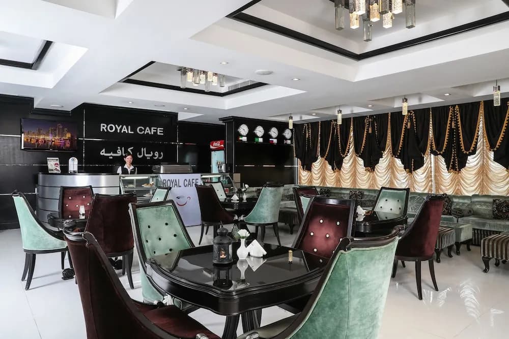 The Royal Grand Suite Hotel 4
