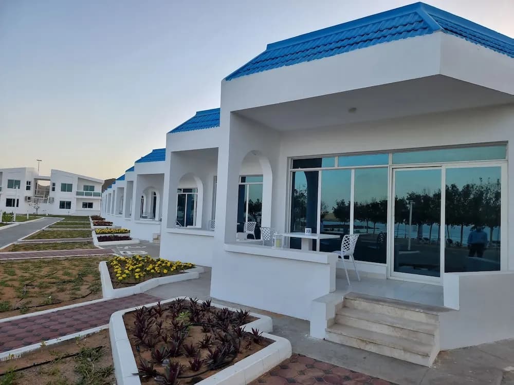 Capital O 224 Holiday Beach Resort 2