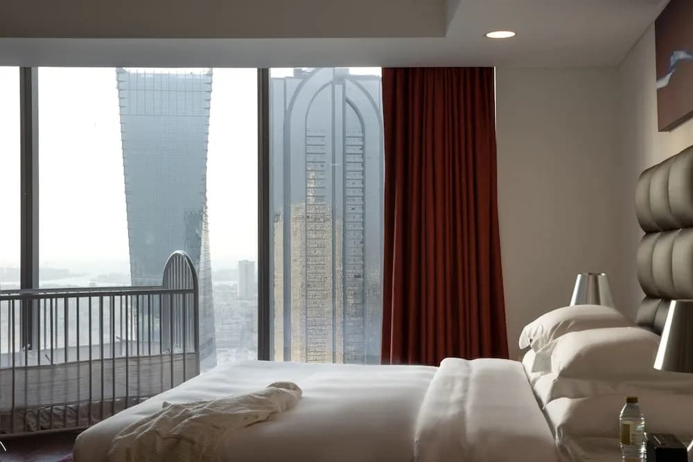 Jumeirah Living World Trade Centre Residences 4
