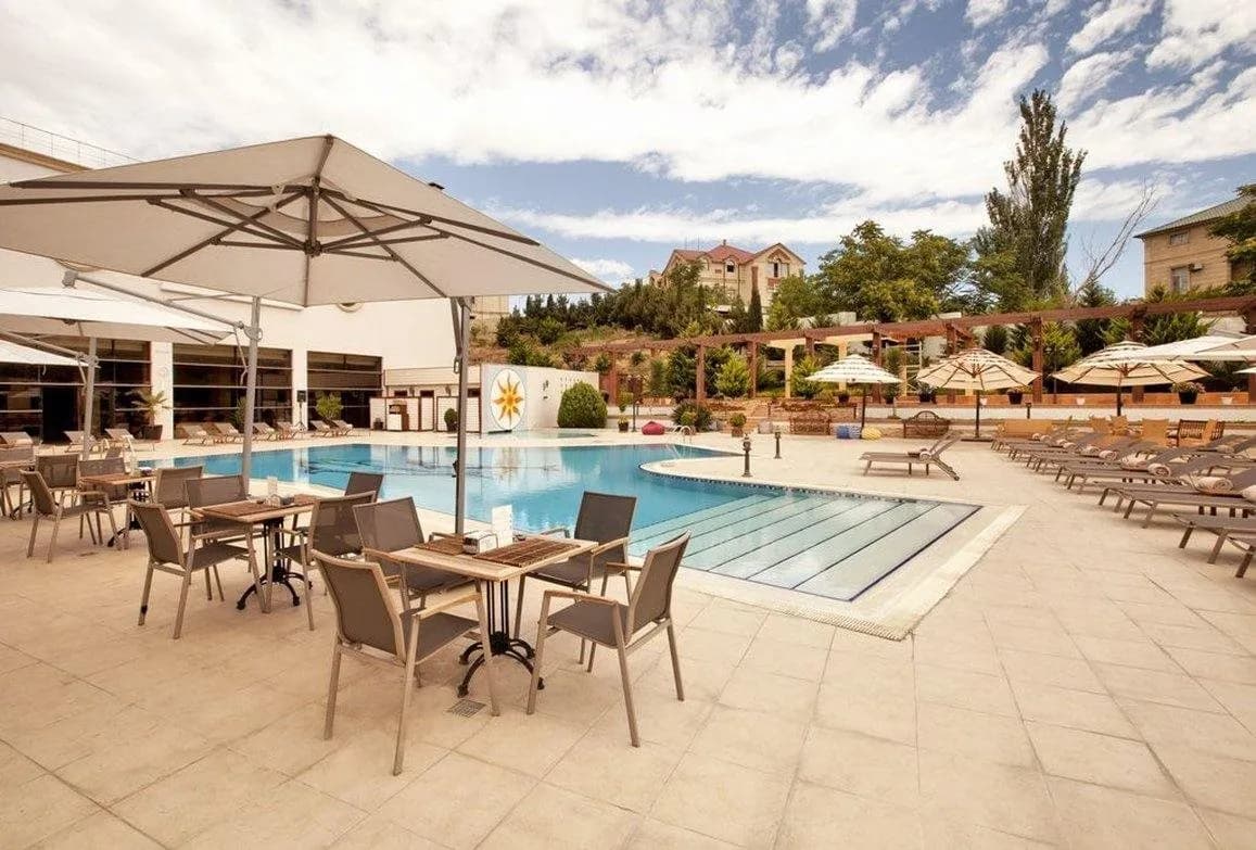 Excelsior Hotel & Spa Baku Curio Collection by Hilton 3