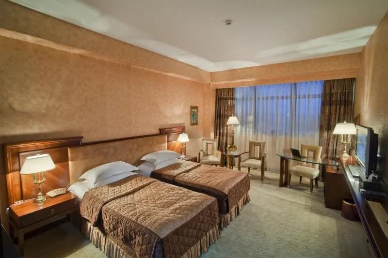 Ramada Plaza by Wyndham Gence 4
