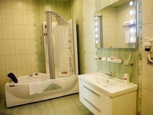Modern Hotel 4