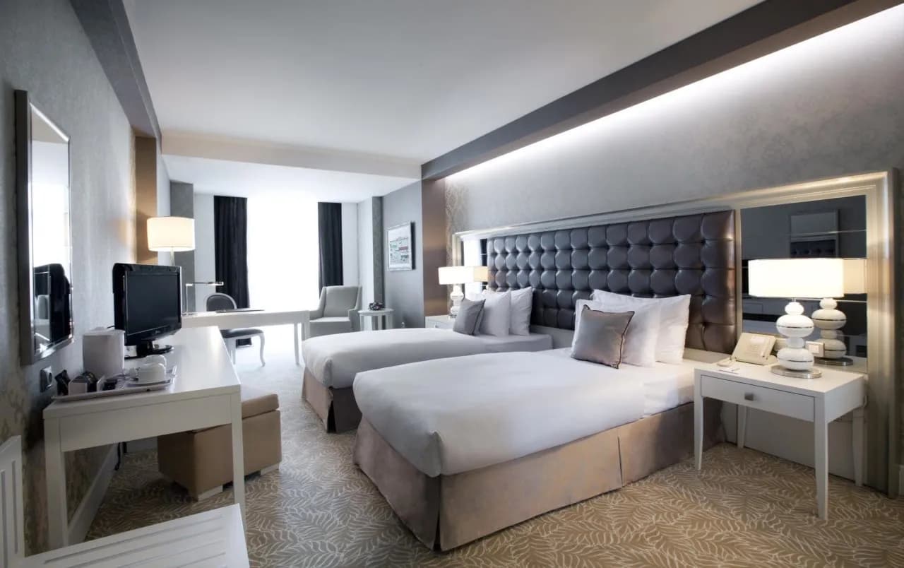 Qafqaz Baku City Hotel & Residences 4