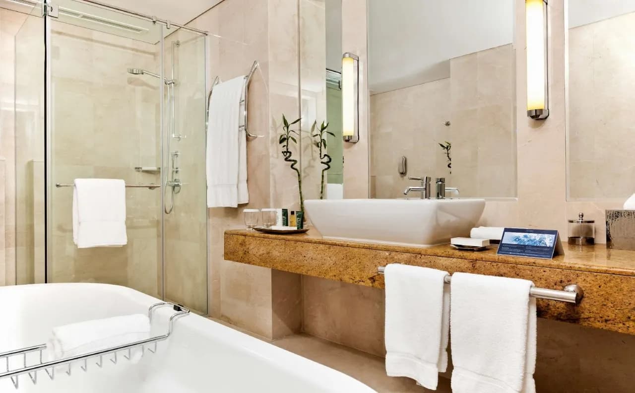 Hilton Doha 2