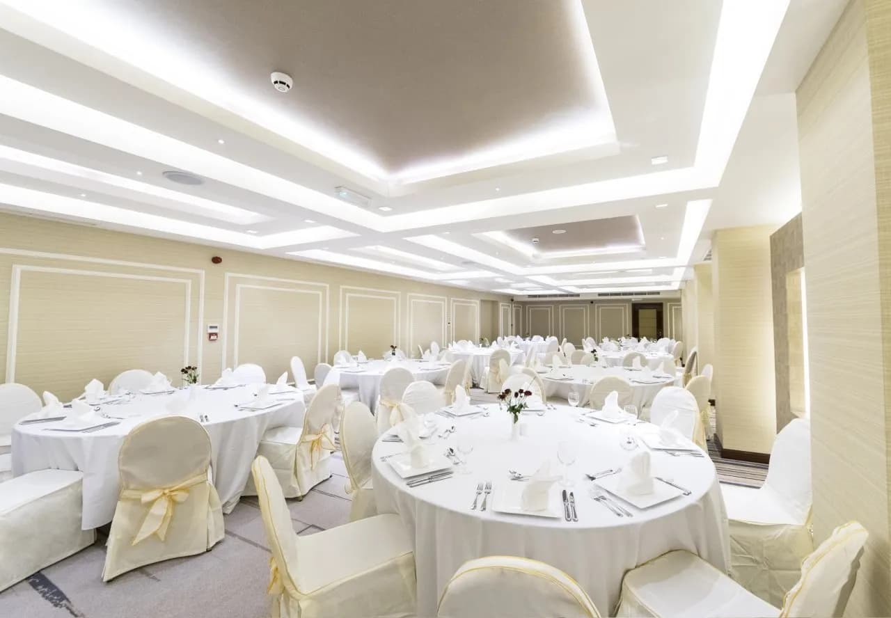 Ivory Inn Hotel 3