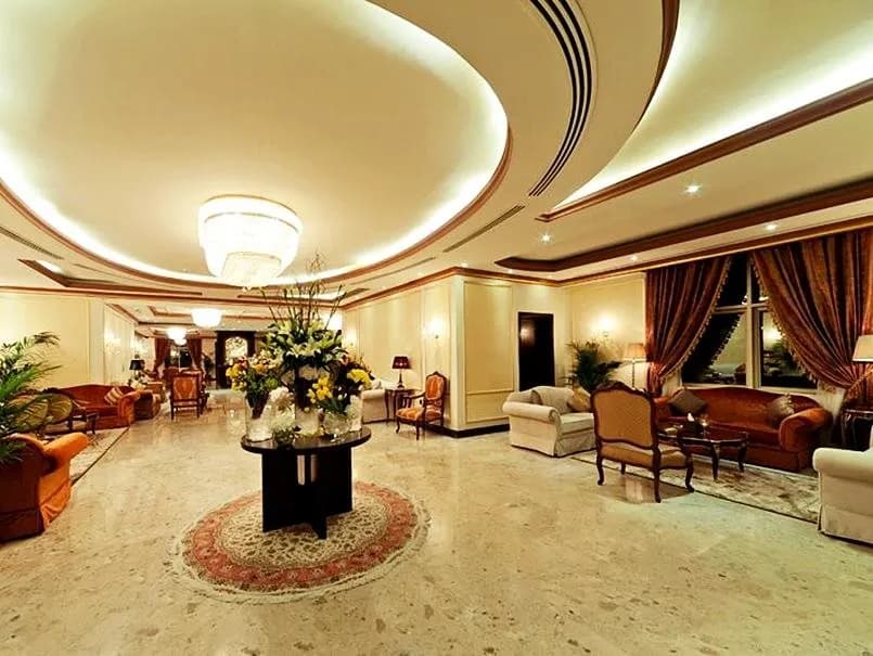 Magnum Hotel & Suites West Bay 5