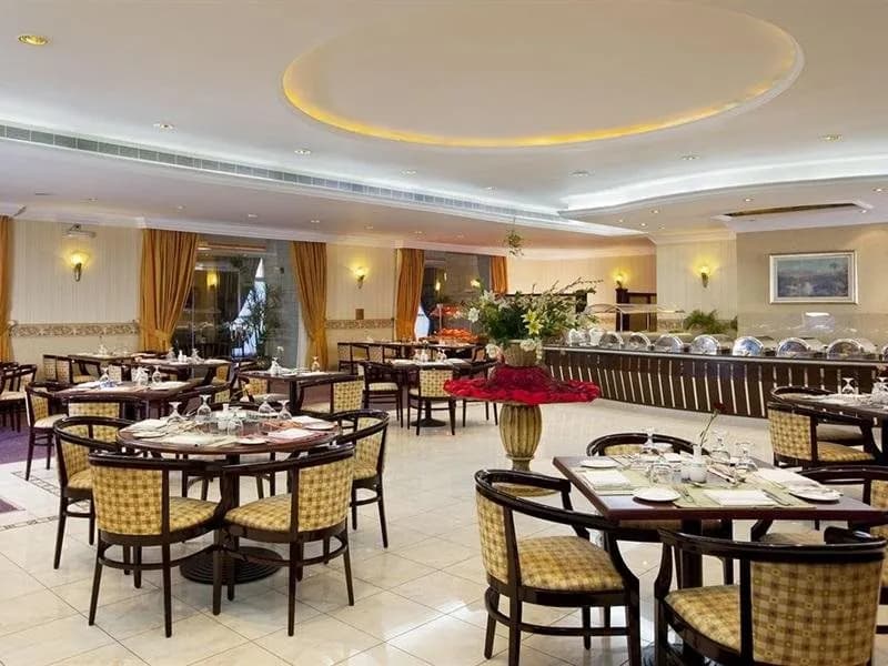 Holiday Inn Yanbu 4