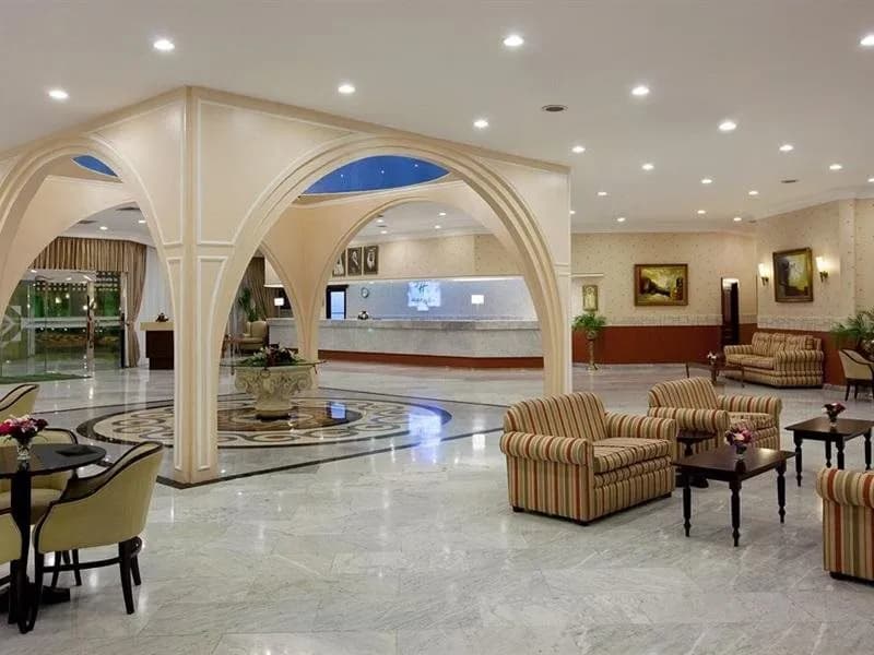 Holiday Inn Yanbu 5