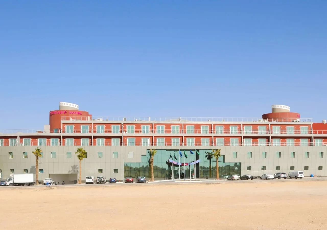 Golden Ship Hotel