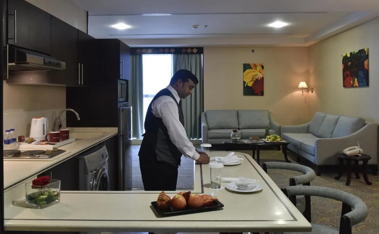 Awaliv International Hotel 5