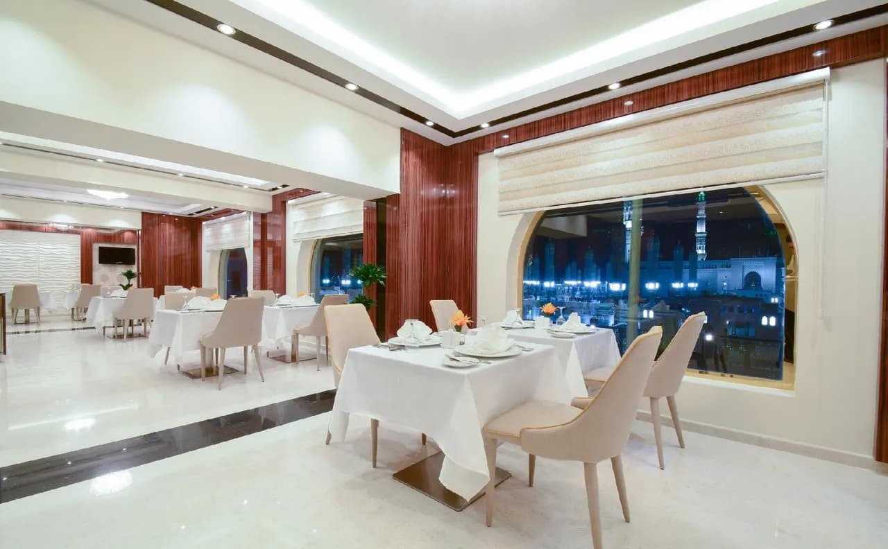 Golden Tulip Al Zahabi 5