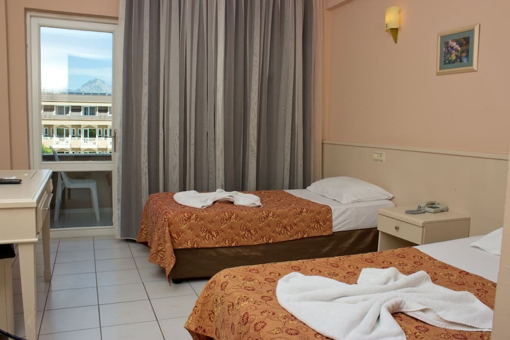 Ares Dream Hotel 5