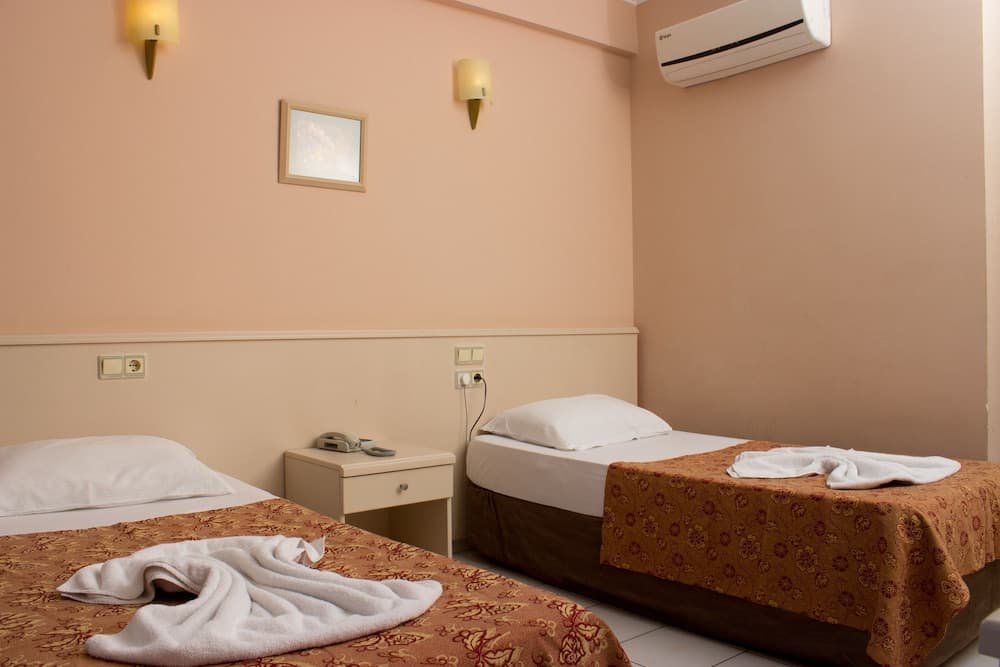 Ares Dream Hotel 4