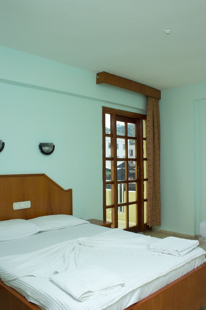 Ares City Hotel 5